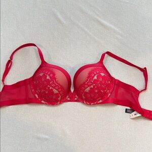 Victoria's Secret Red Lace Bra Intimates Very Sexy Pushups NWT